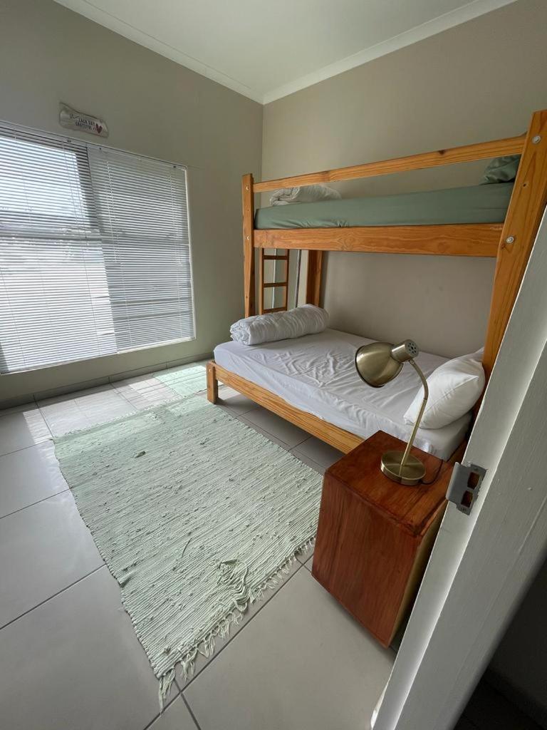 Dolphin Leap 7 Apartment Walvis Bay Bagian luar foto